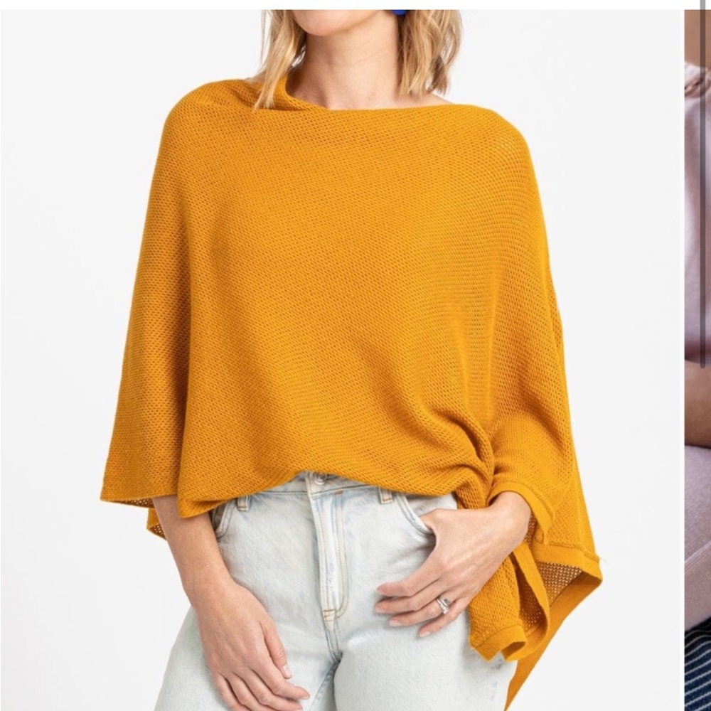 We Are Anna Cocoon nursing cover in honey